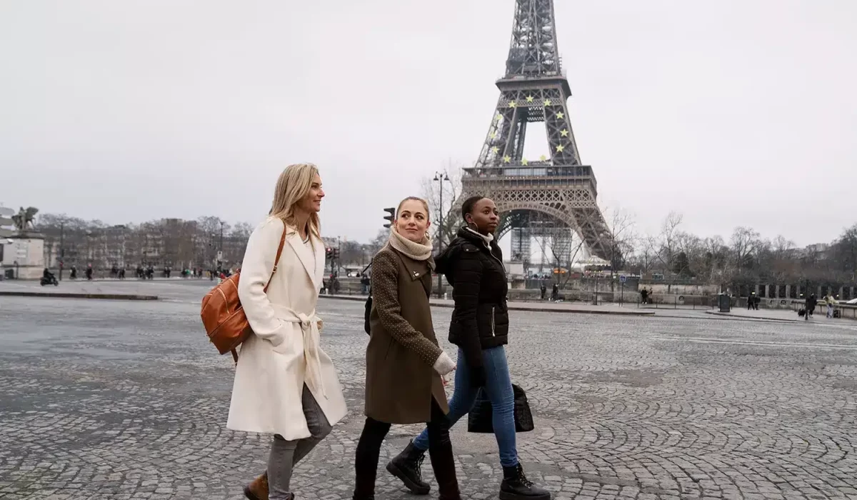 Escapada Romántica en París1